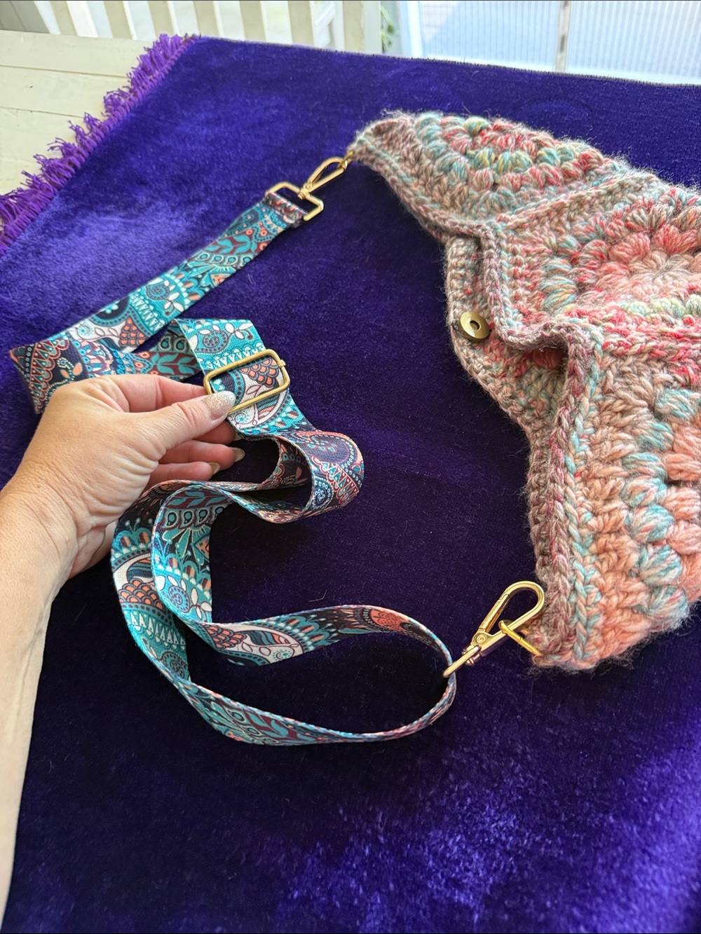 Handmade Multicolor Crochet Crossbody Bag with Patterned paisley Strap - Picture 4 of 8
